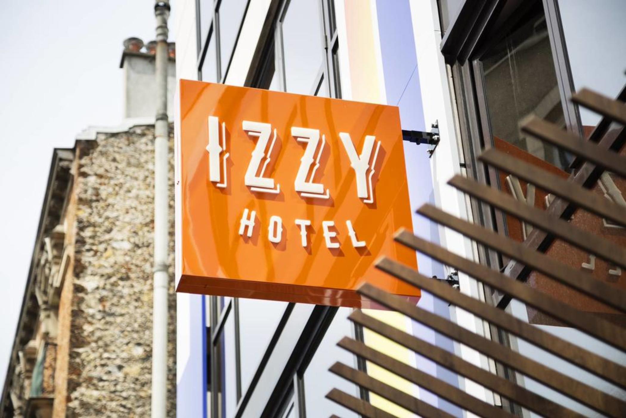 Hotel Izzy Issy-les-Moulineaux Exterior foto